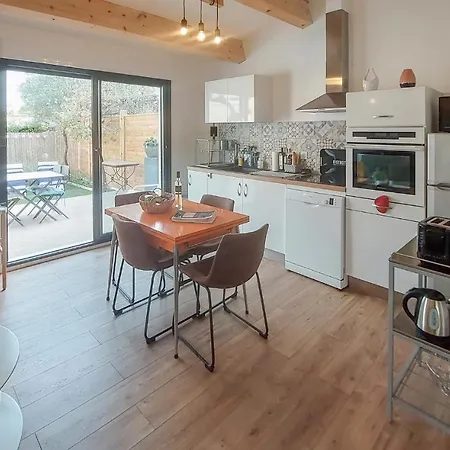 Casa vacanze 1 Bedroom Pet Friendly In Le Vieux Balaruc-le-Vieux