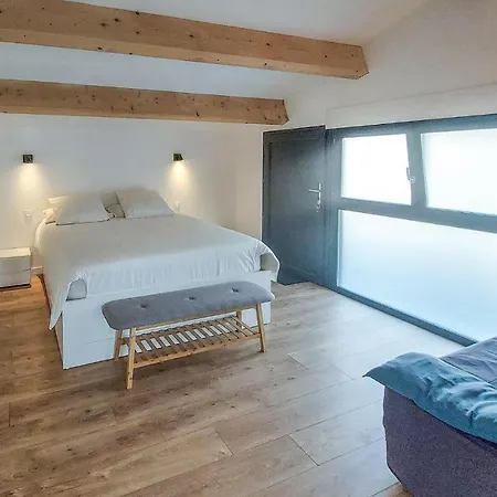 Casa vacanze 1 Bedroom Pet Friendly In Le Vieux